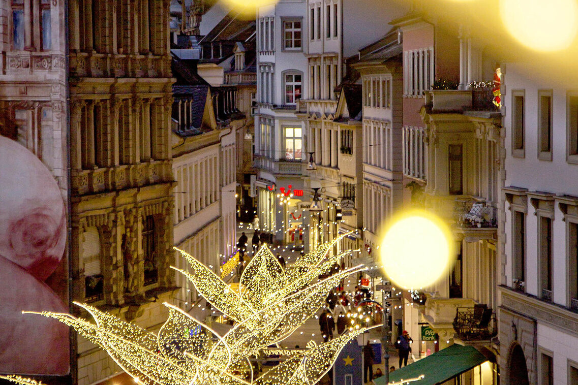 Beleuchtung des Sternschnuppenmarktes