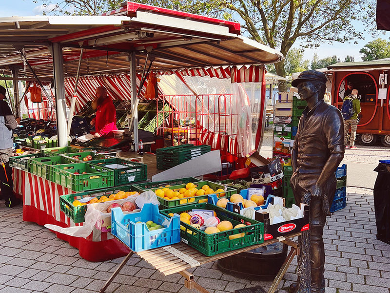 Wochenmarkt am Hans-Römer-Platz - jeden Dienstag Nachmittag von 14 bis 18 Uhr