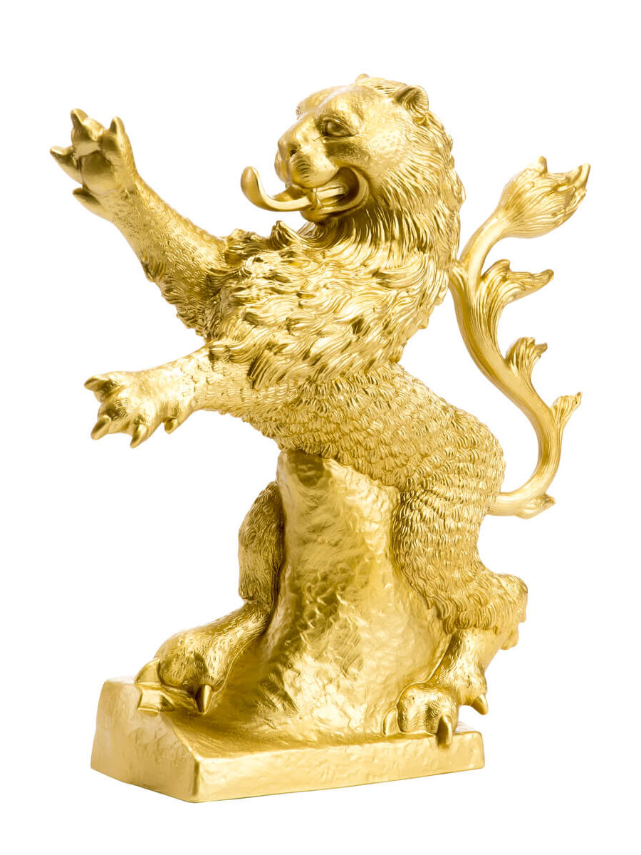Skulptur goldener Löwe
