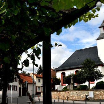 Breckenheim im Osten Wiesbadens gelegen.