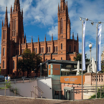 sam im Gewölbekeller vor der Marktkirche