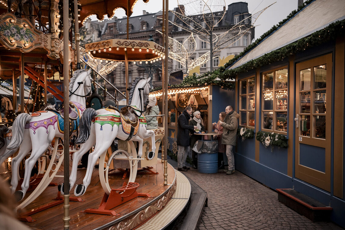 Historisches Karussell auf dem Sternschnuppenmarkt