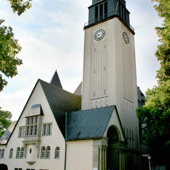 Ein Blick auf die Wiesbadener Lutherkirche