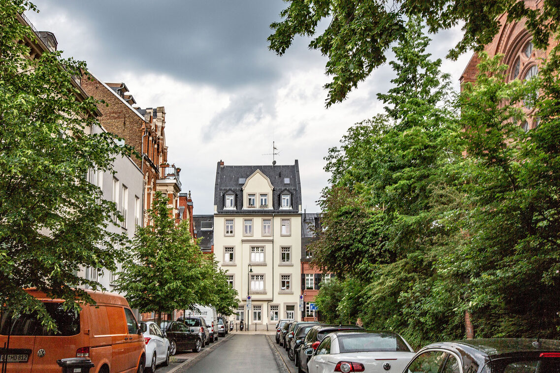 Mountain church quarter