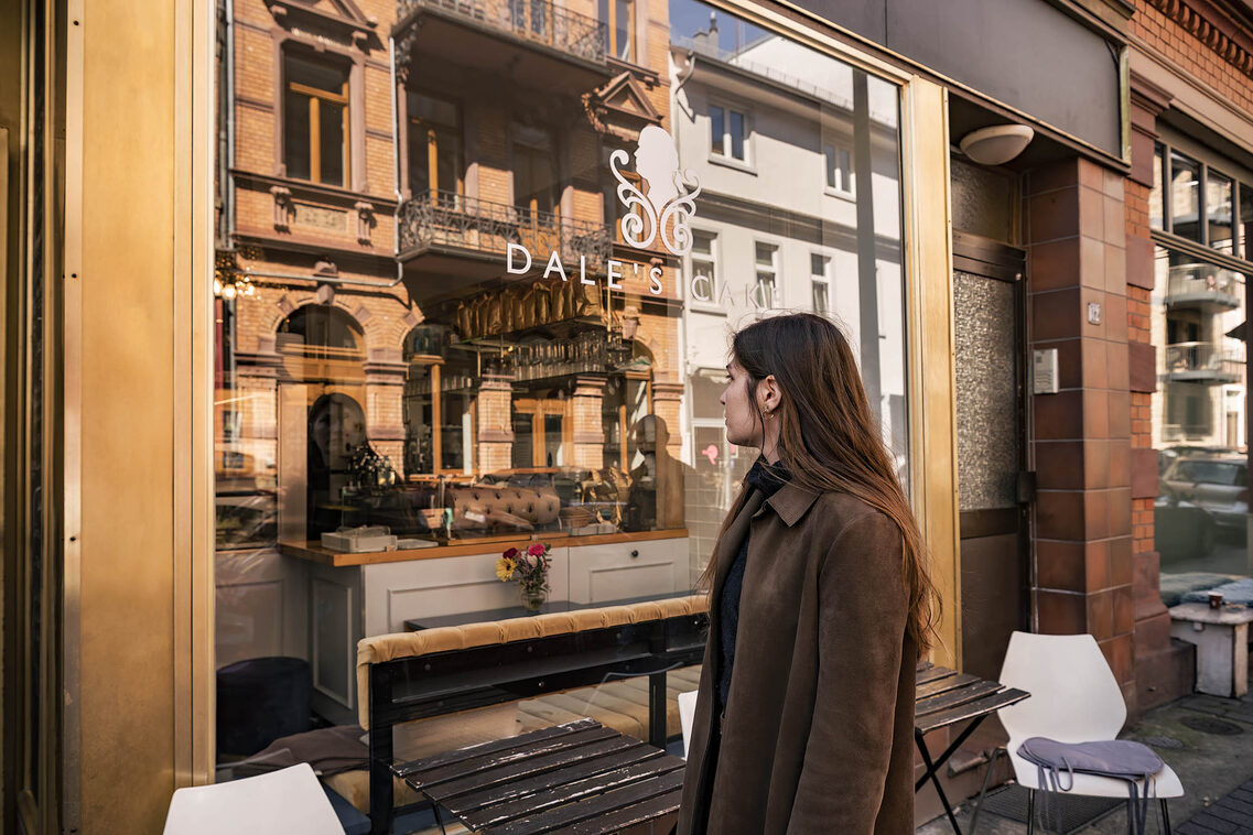 Shop window in the Bergkirchen district