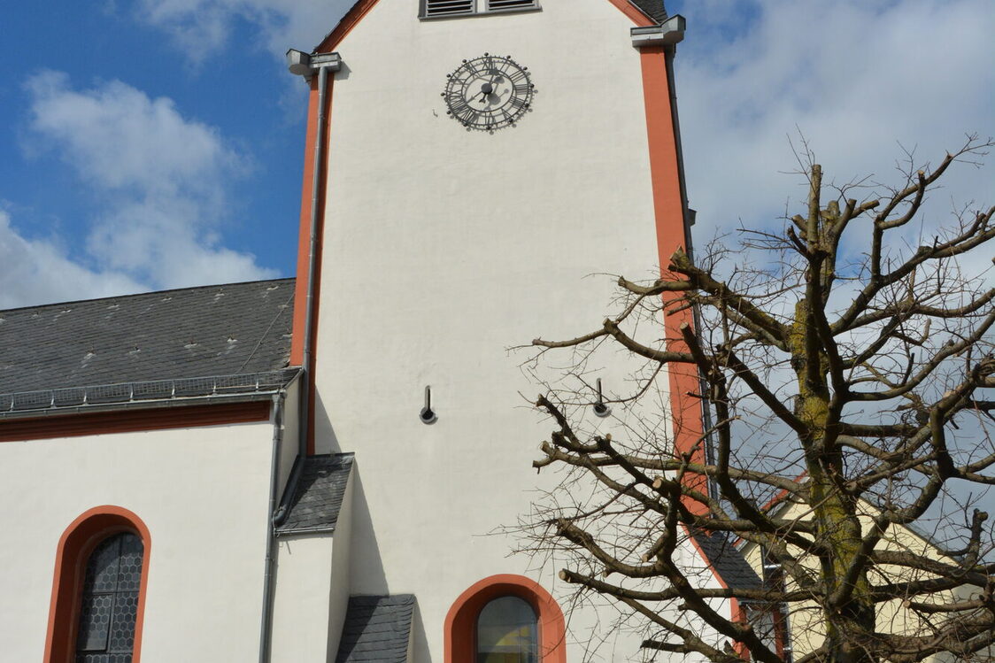 Kloppenheim - Die Kirche
