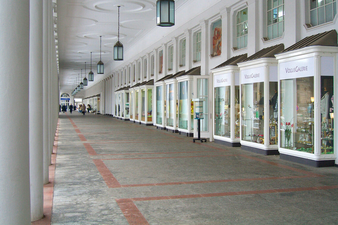 Kolonnaden des Hessischen Staatstheaters