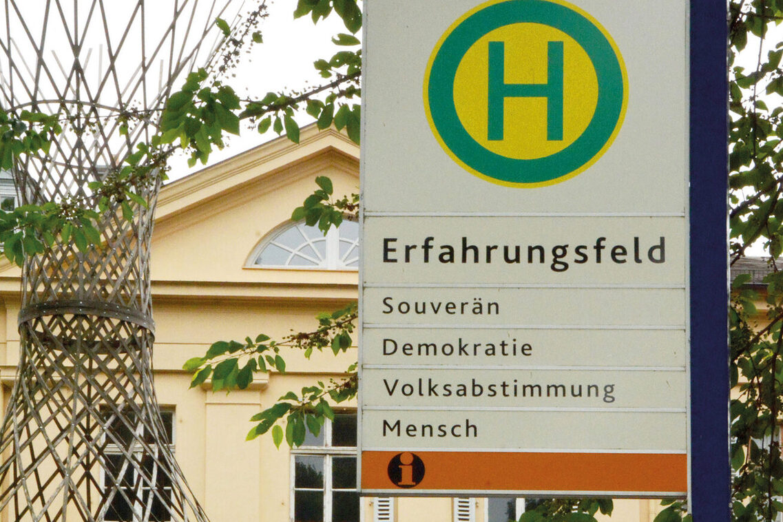 Haltestelle "Erfahrungsfeld"