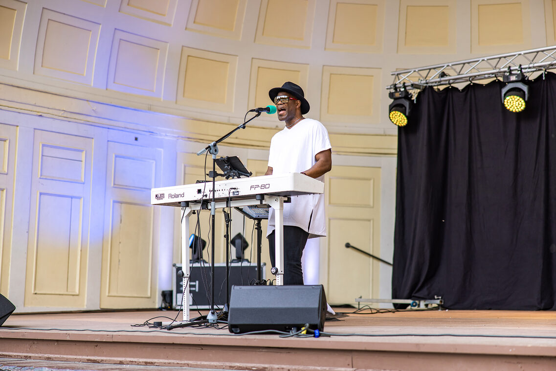 Music-Act in der Konzertmuschel