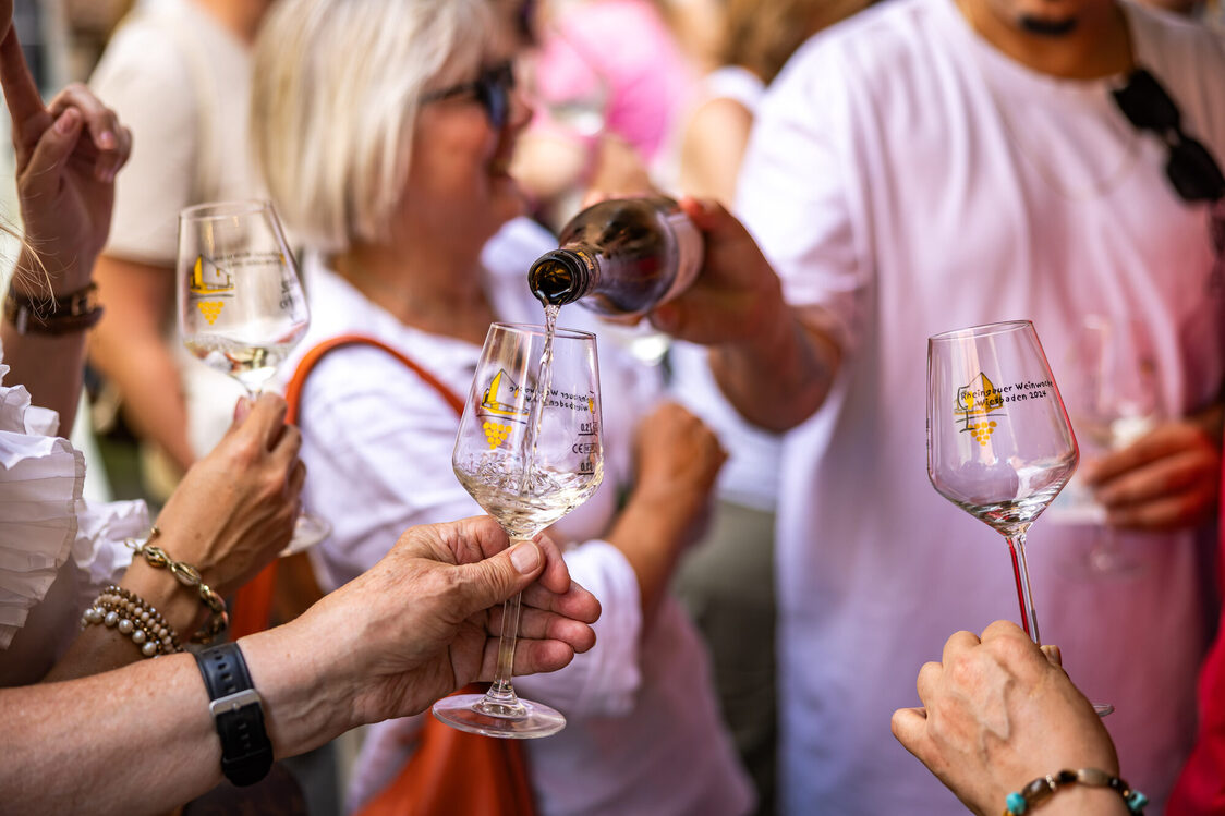 Weinwoche-Tour mit Wein-Influencer „Asktoni“