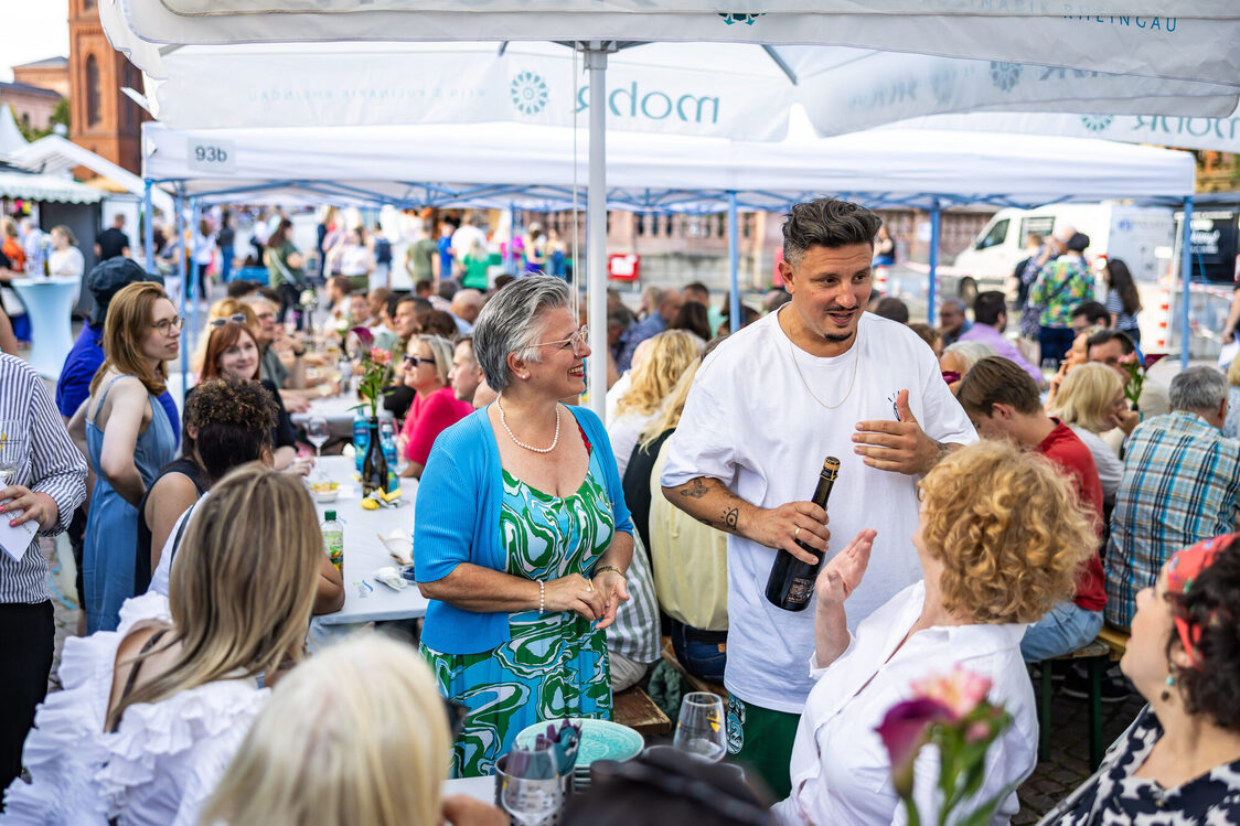 Weinwoche-Tour mit Wein-Influencer „Asktoni“