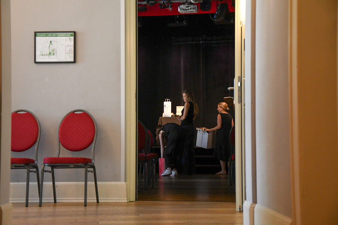 Verleihung Tourcert Erstzertifizierung im Juli 2024-im Theater im Pariser Hof.