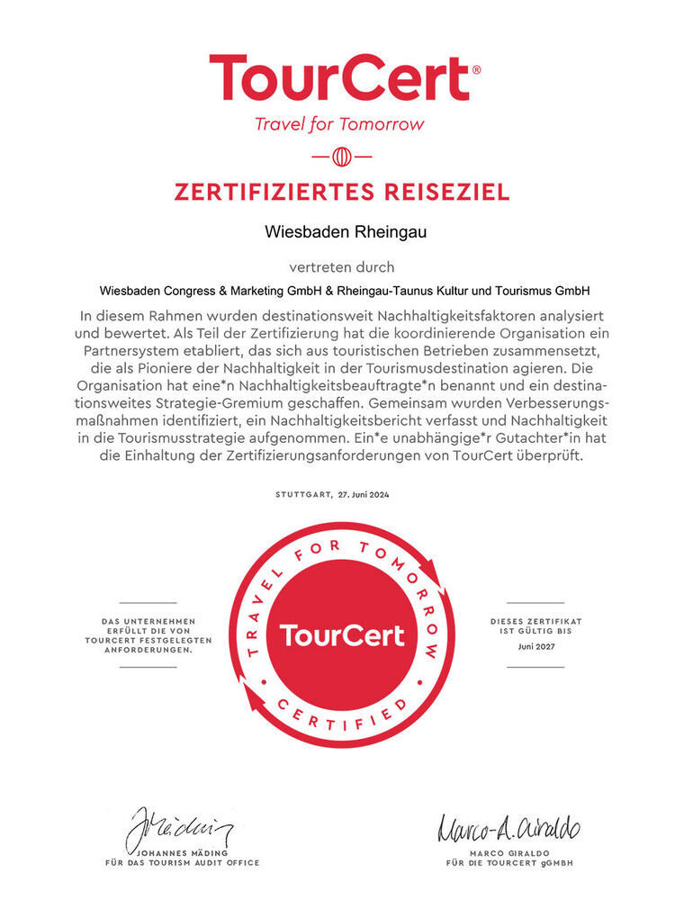 Logo TourCert Zertifikat - Rote Schrift auf weißem Grund